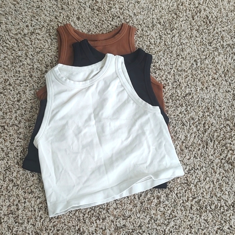cropped tank tops from oqq size small colors brown,black and white